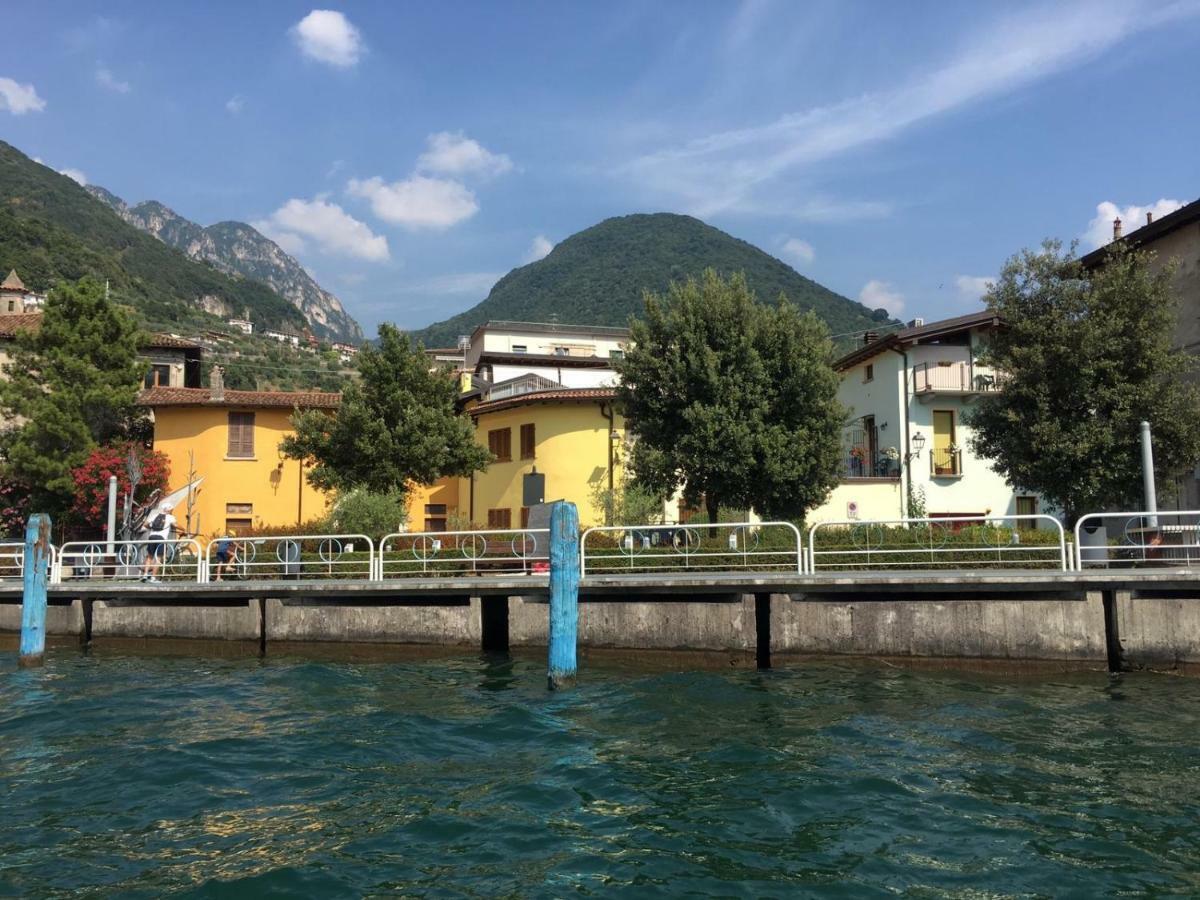 Casa Vacanze Marconi 22 Marone Eksteriør billede