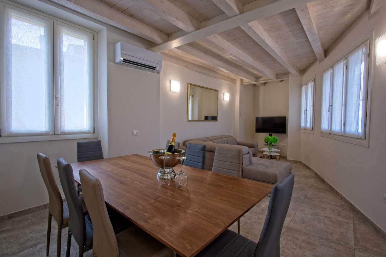 Casa Vacanze Marconi 22 Marone Eksteriør billede