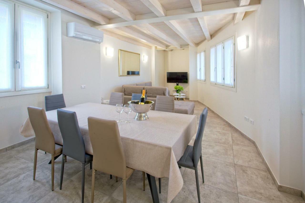 Casa Vacanze Marconi 22 Marone Eksteriør billede