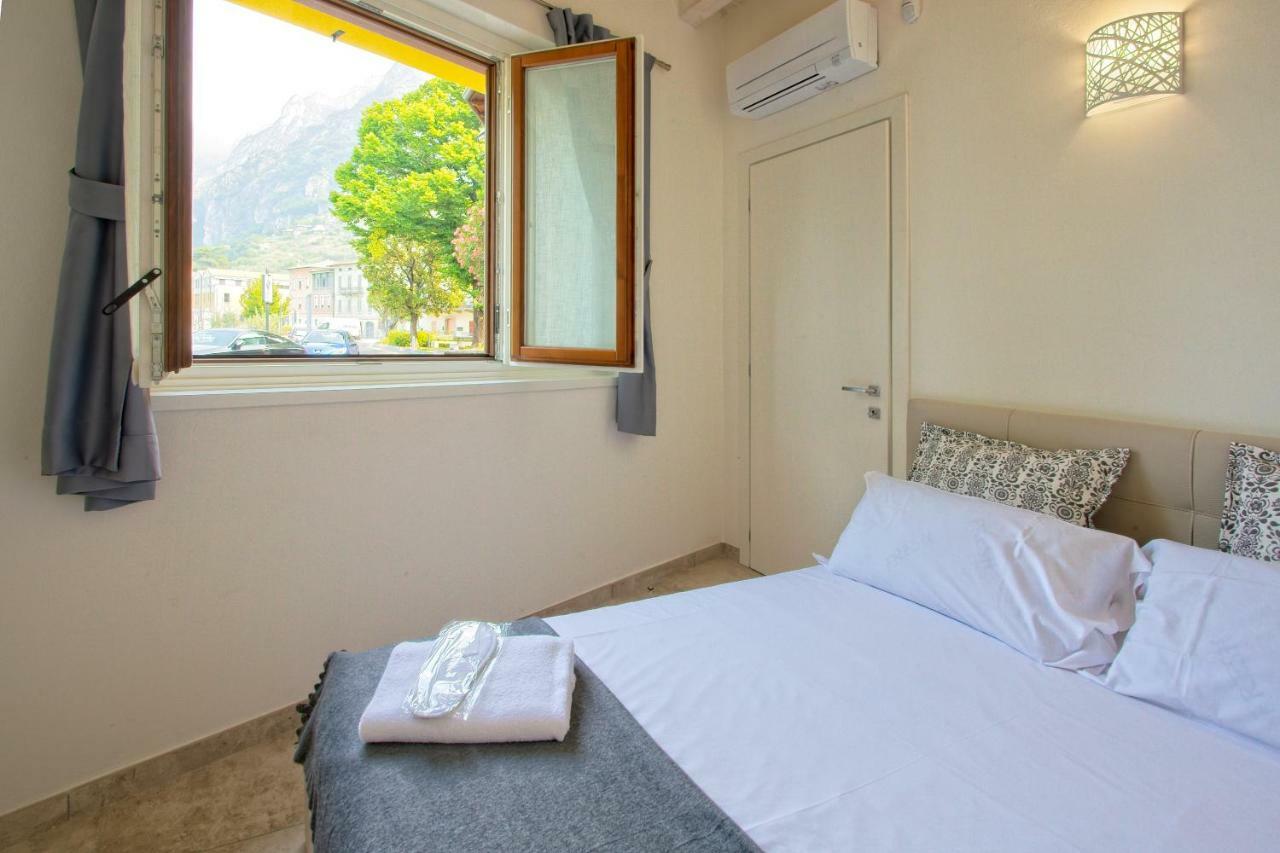 Casa Vacanze Marconi 22 Marone Eksteriør billede