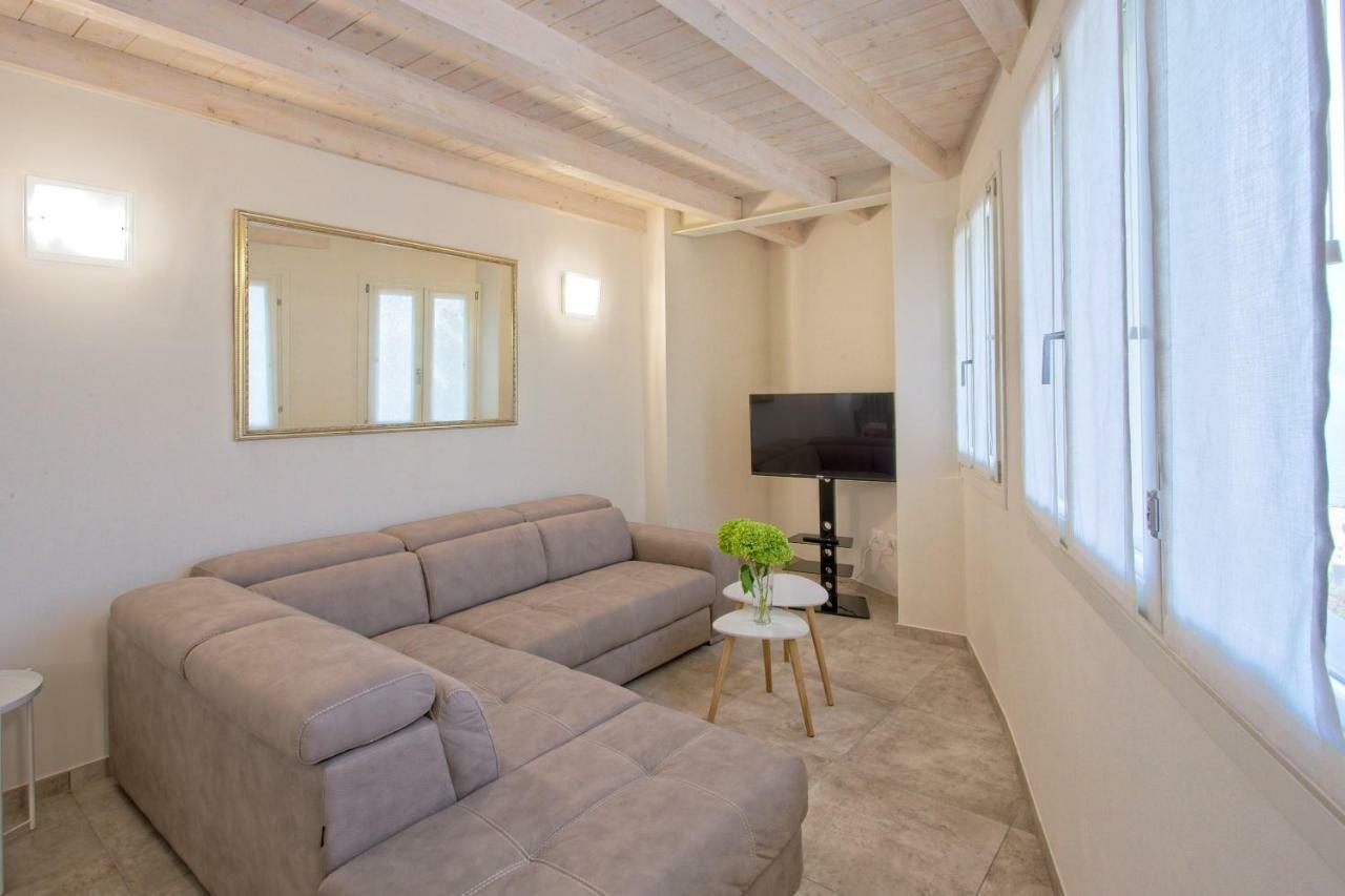Casa Vacanze Marconi 22 Marone Eksteriør billede